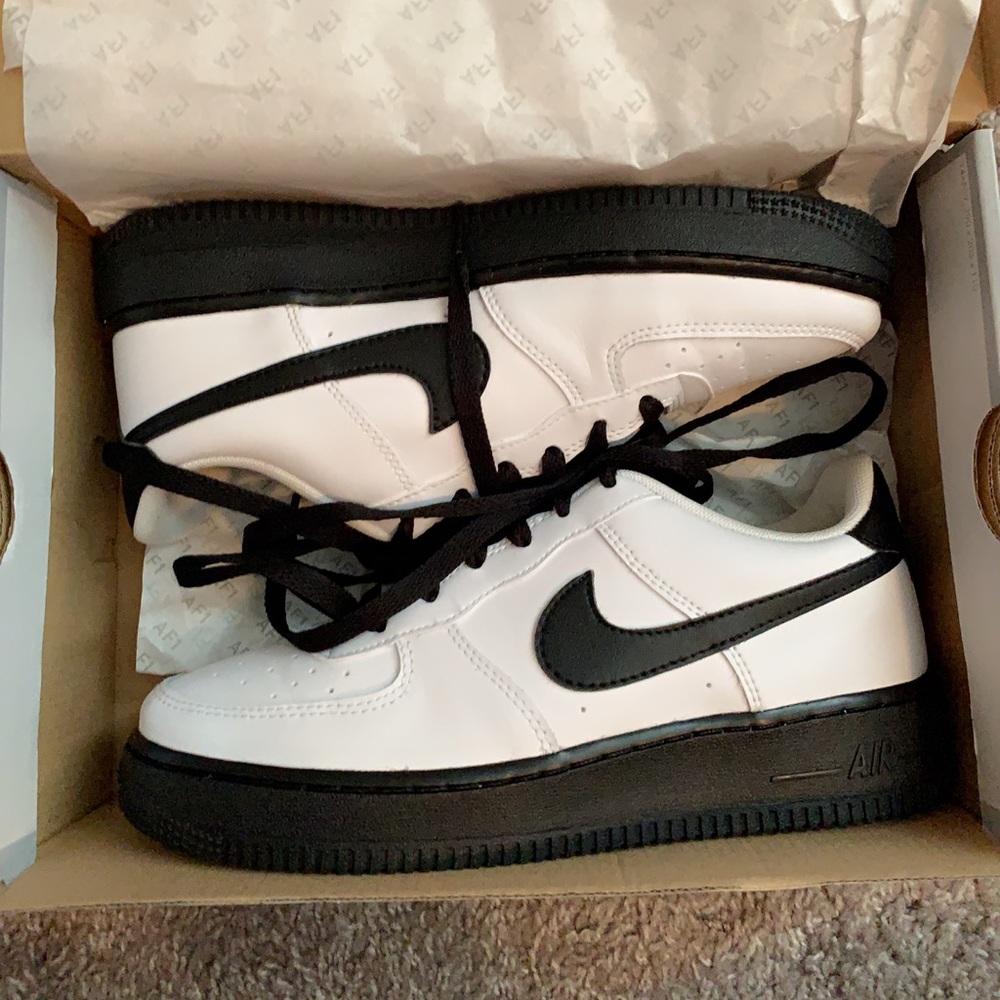 Nike Air Force 1 (GS) Size 6.5